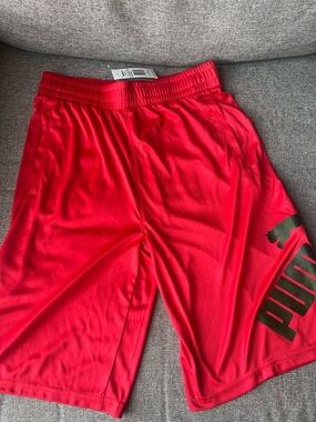 Boys Puma shorts size large 14/16